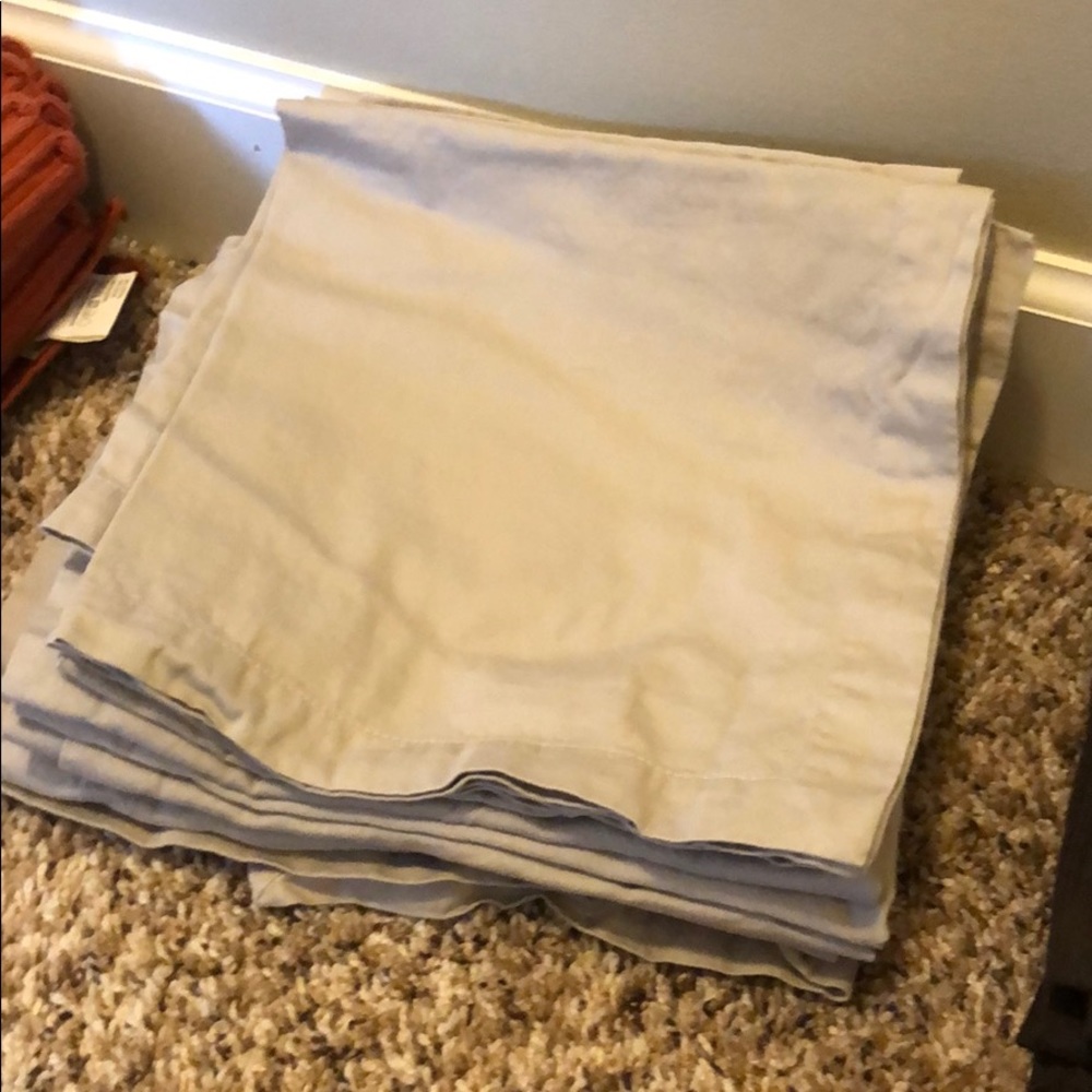 10 Crate and Barrel napkins